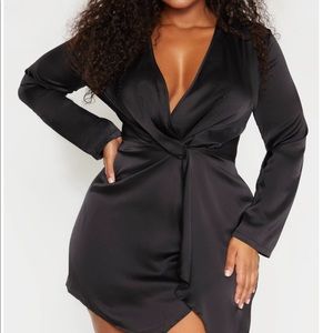 5 plus size dresses. Last one no model picture